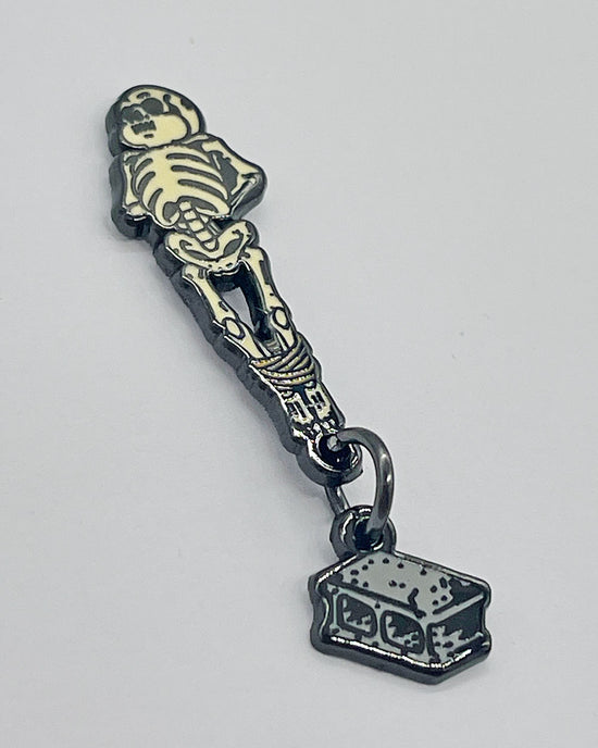 Sleepin' With The Fishes Dangling Pin